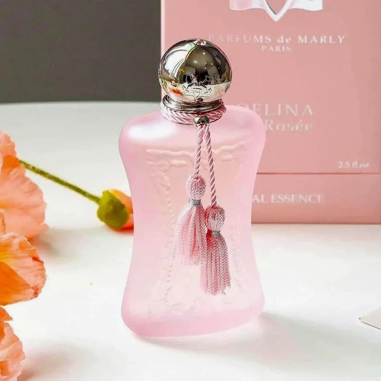مارلی دلینا لا رزه Marly Delina La Rose