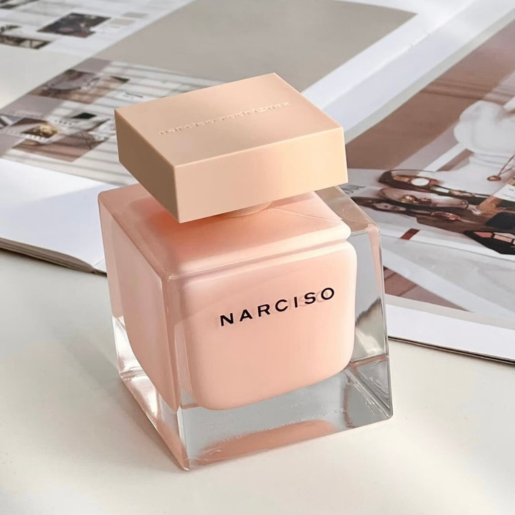 عطر نارسیسو رودریگز پودری Narciso Rodriguez Poudree