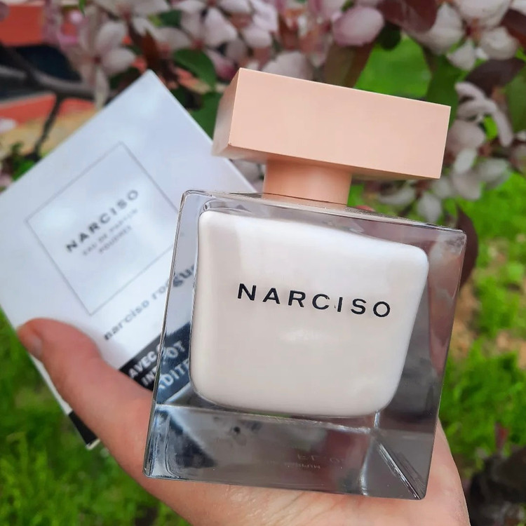 عطر نارسیسو رودریگز پودری Narciso Rodriguez Poudree