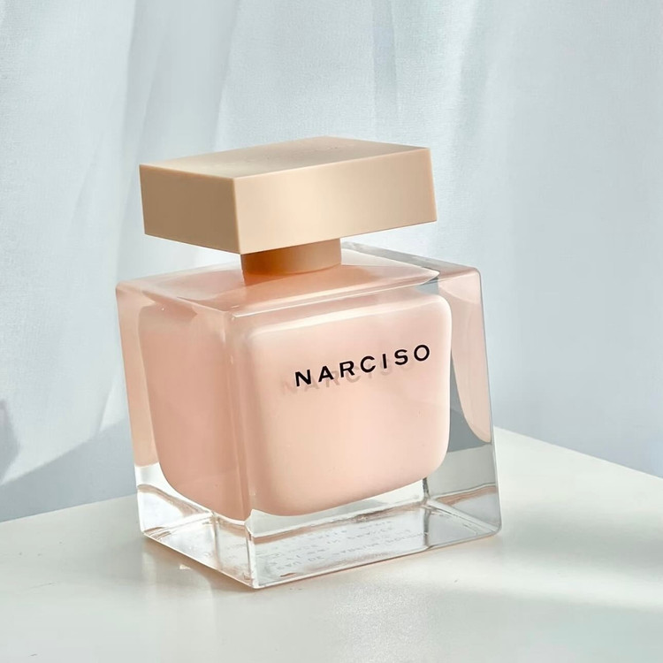 عطر نارسیسو رودریگز پودری Narciso Rodriguez Poudree
