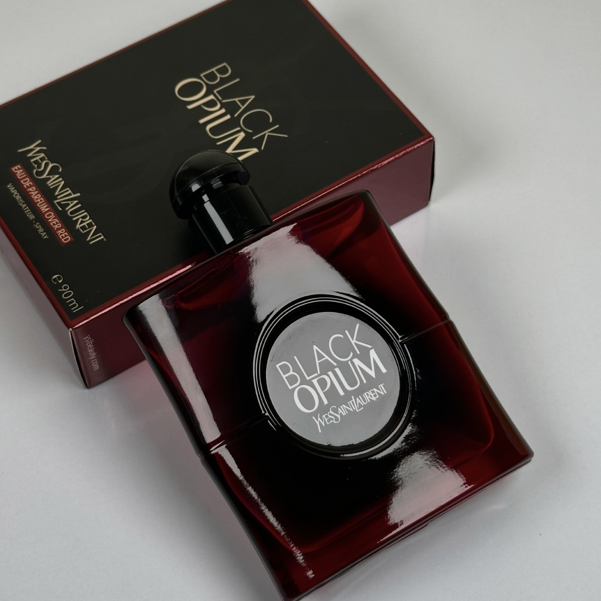 عطر بلک اوپیوم اور رد ایو سن لورن Yves Saint Laurent Black Opium Over Red