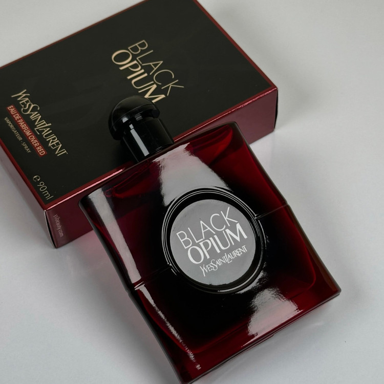 عطر بلک اوپیوم اور رد ایو سن لورن Yves Saint Laurent Black Opium Over Red