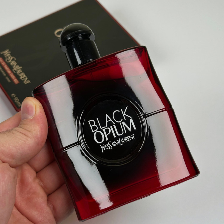 عطر بلک اوپیوم اور رد ایو سن لورن Yves Saint Laurent Black Opium Over Red